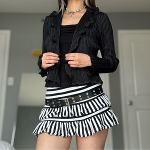 Vintage Caelian Black Plisse Ruffle Cropped Cardigan